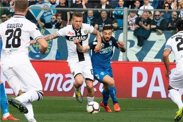 لقطة من المباراة