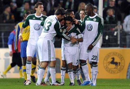 2010-10-26t181858z_01_mmm107_rtridsp_3_soccer-germany_reuters