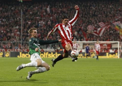 2010-10-26t185726z_01_cha107_rtridsp_3_soccer-germany_reuters