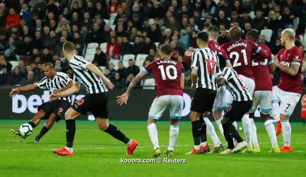 ?i=reuters%2f2019-03-02%2f2019-03-02t192904z_1705978479_rc15019f0c70_rtrmadp_3_soccer-england-whu-new_reuters