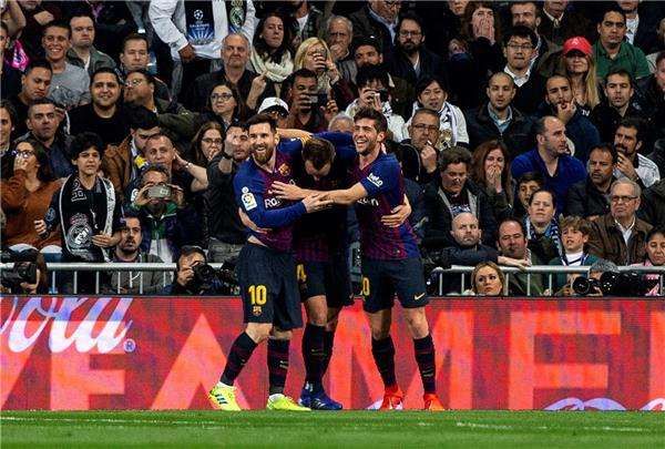 لاعبو برشلونة