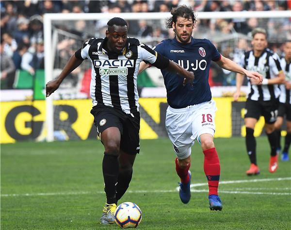 جانب من لقاء أودينيزي وبولونيا 