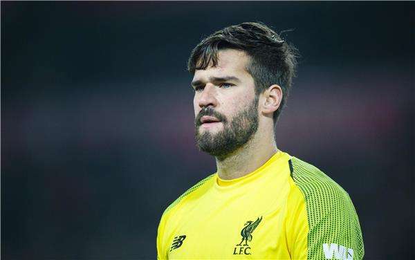 أليسون بيكر