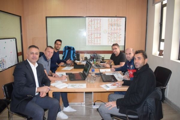 هايل والجهاز الفني لمنتخب الأردن