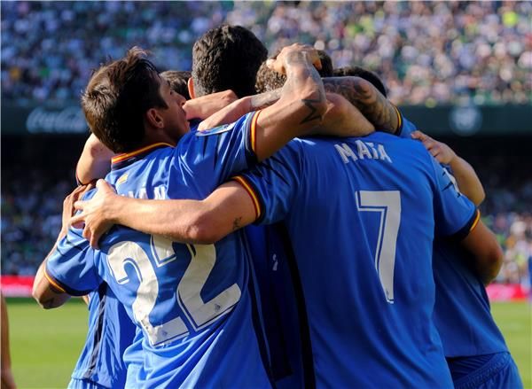 لاعبو خيتافي 