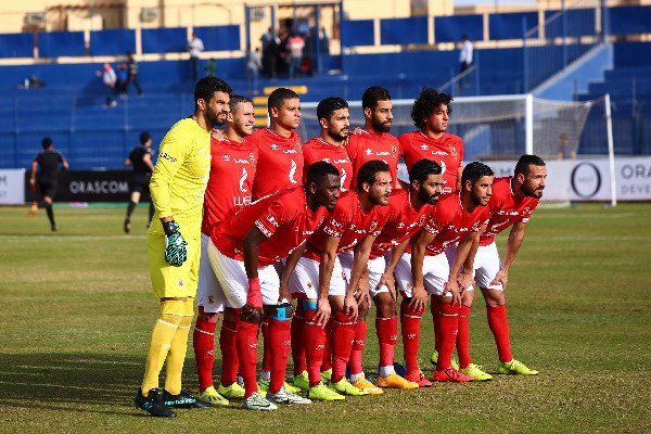 لاعبو الأهلي