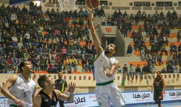 جانب من إحدى مباريات دوري السلة