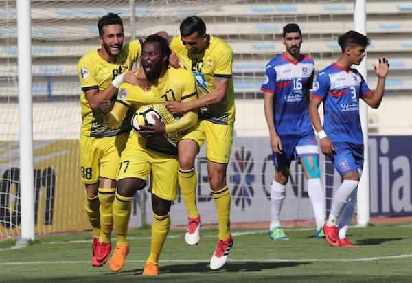 لاعبو العهد اللبناني