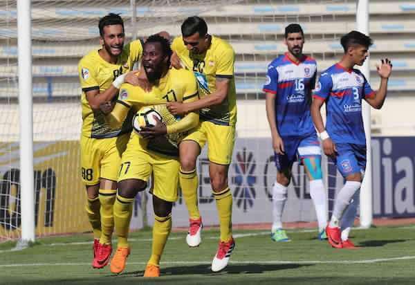 لاعبو العهد اللبناني