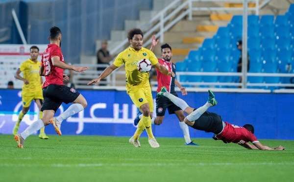 من ديربي سابق بين الفريقين