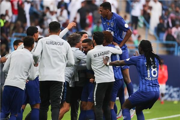 لاعبو الهلال