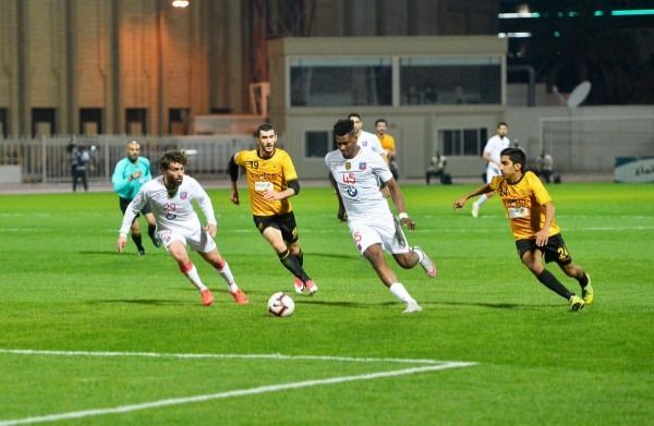 من لقاء الكويت والقادسية 