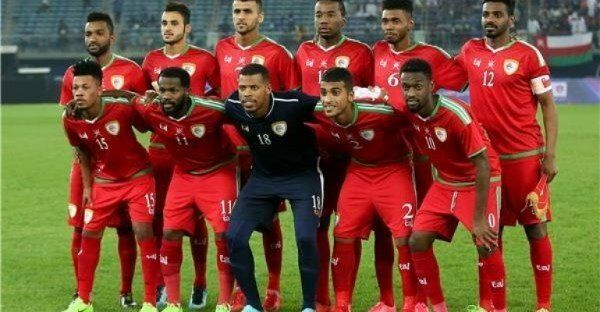 لاعبو المنتخب العماني