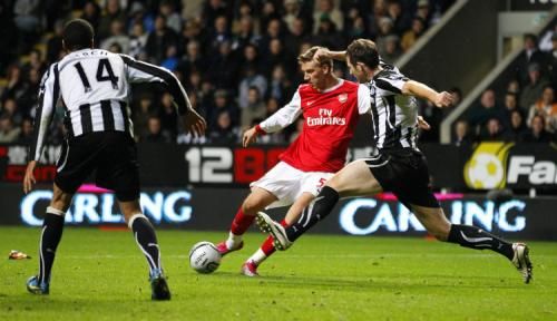 2010-10-27t205022z_01_dmr209_rtridsp_3_soccer-england-cup_reuters
