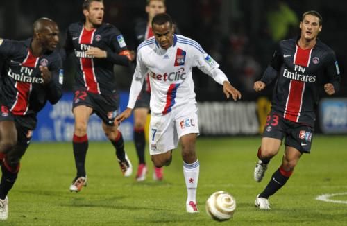 2010-10-27t201051z_01_rpr04_rtridsp_3_soccer-france_reuters