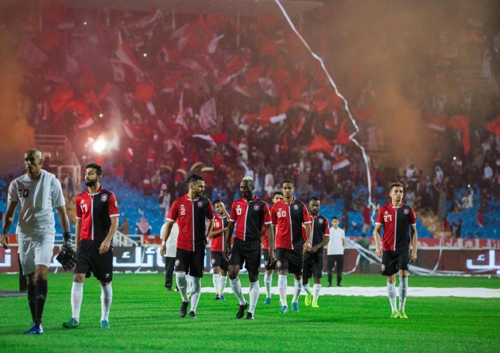 لاعبو الرائد