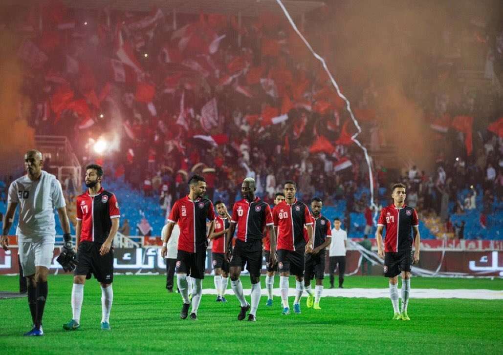 لاعبو الرائد