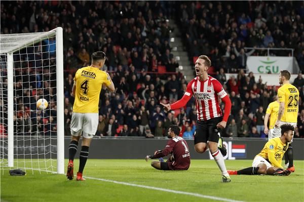 جانب من مباراة أيندهوفن وبريدا