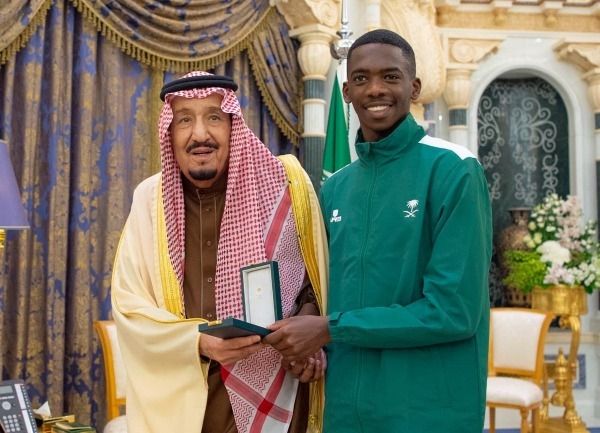 من التكريم