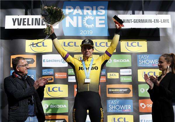 جانب من التتويج