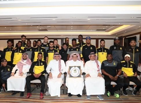 جانب من اجتماع السفير ببعثة الاتحاد