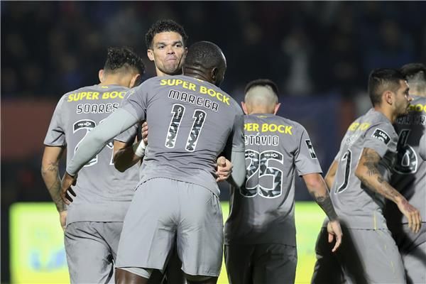 فرحة لاعبي بورتو