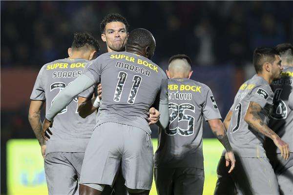 فرحة لاعبي بورتو