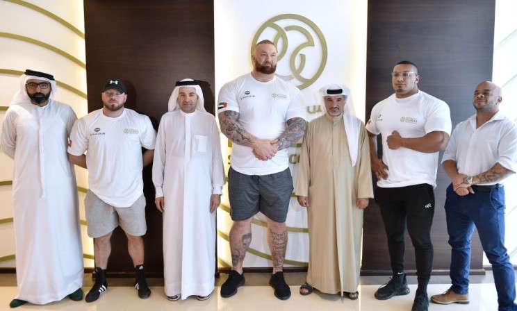 سعيد حاب وناصر آل رحمة في لقطة مع الرجال الأقوى بمقر المجلس