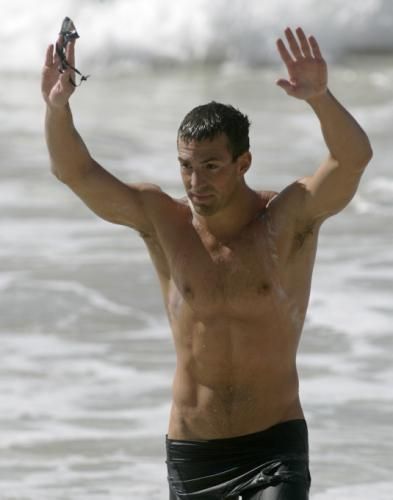 2010-10-24t022353z_01_was24_rtridsp_3_swimming-death_reuters