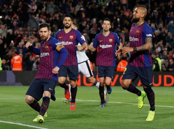 لاعبو برشلونة