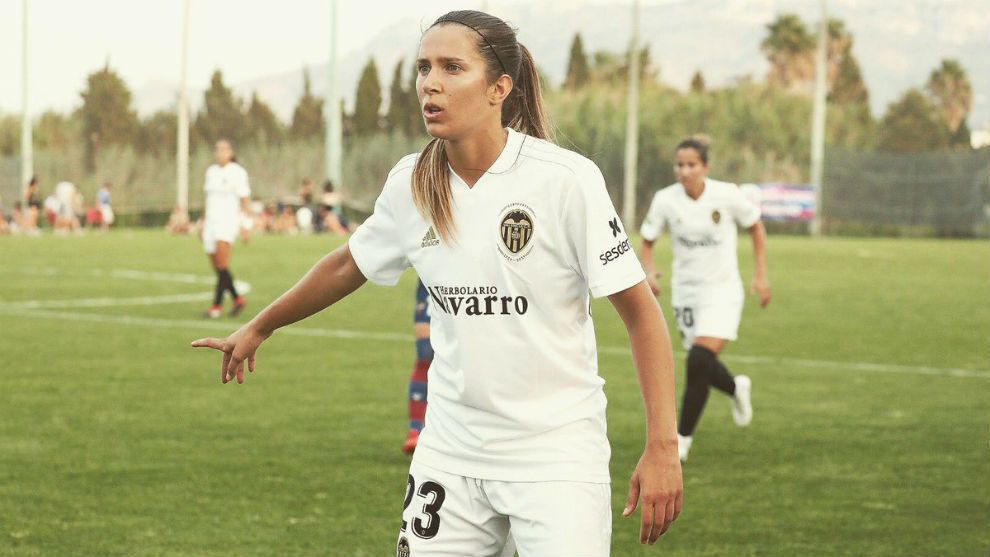 أندريا إستيبان