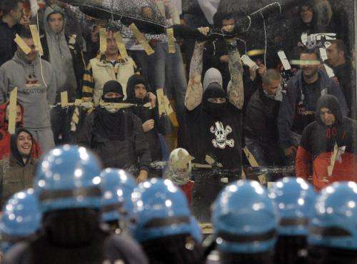 2010-10-12t203321z_01_aga111_rtridsp_3_soccer-euro_reuters