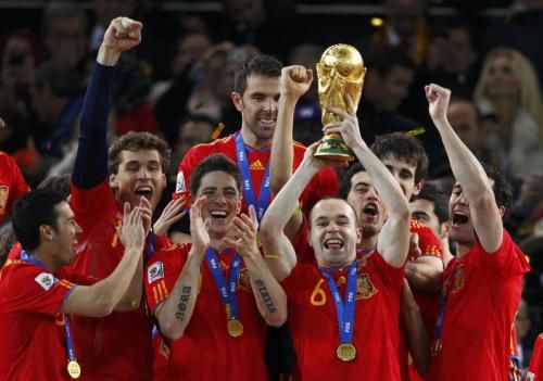 2010-07-11t213333z_01_wca217_rtridsp_3_soccer-world_reuters