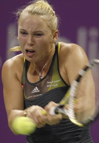 2010-10-27t192230z_01_qat53_rtridsp_3_tennis-women-championships_reuters