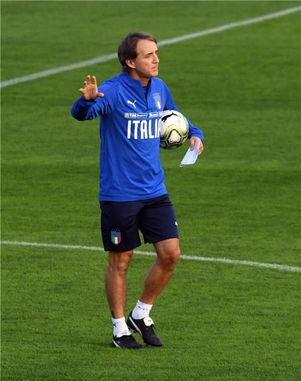 روبيرتو مانشيني