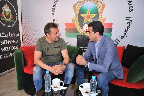 كارلوس ألوس مع مراسل كووورة