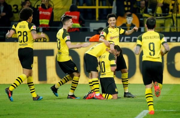 لاعبو دورتموند 