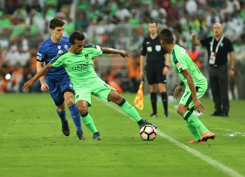 الهلال والأهلي (أرشيفية)