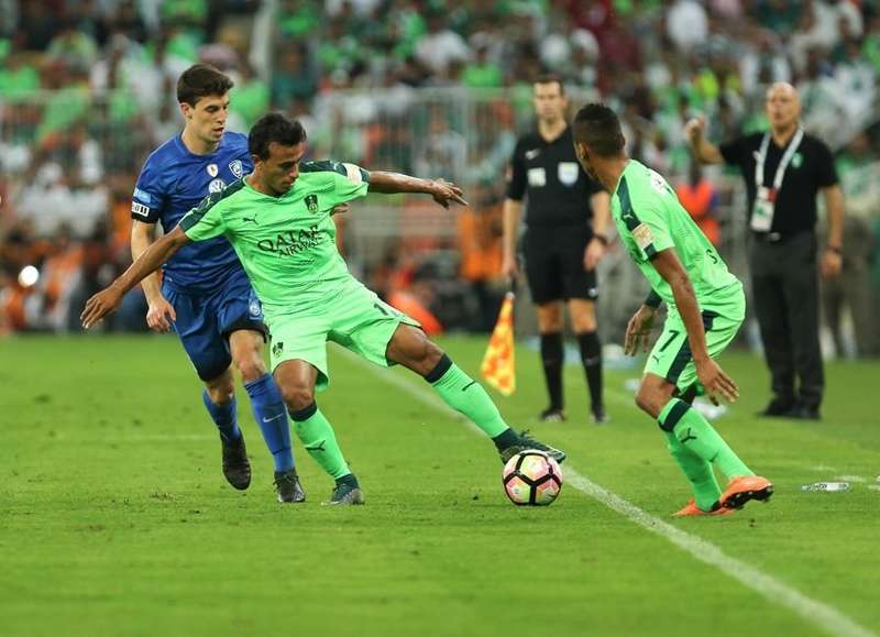 الهلال والأهلي (أرشيفية)