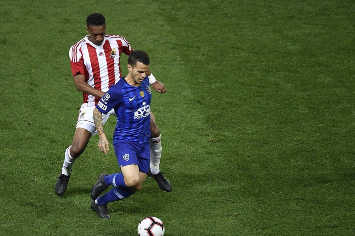 محمد القرني في مباراة الهلال والوحدة