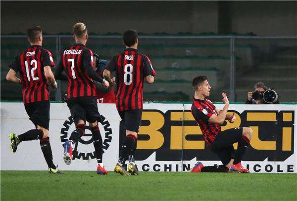 لاعبو ميلان