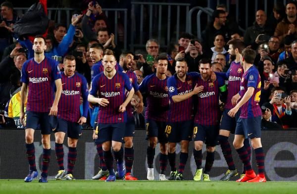 لاعبو برشلونة