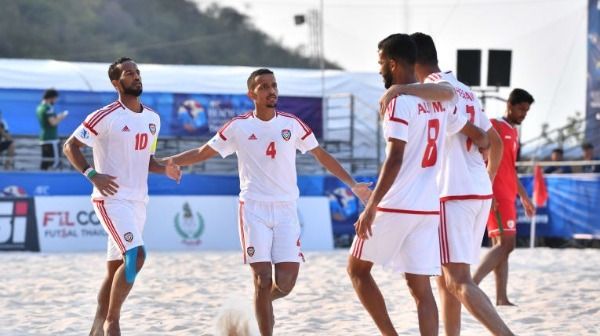 فرحة منتخب الامارات للشواطئ بعد التأهل
