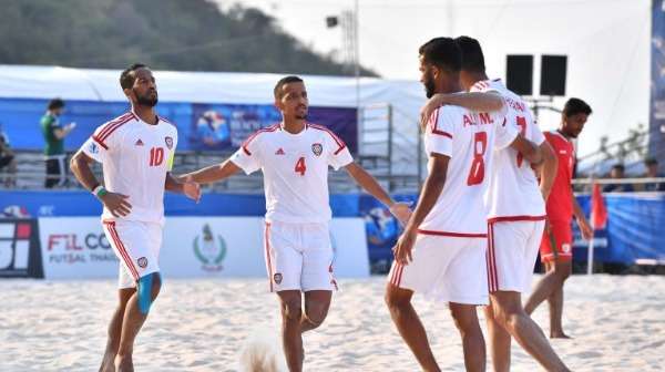 فرحة منتخب الامارات للشواطئ بعد التأهل