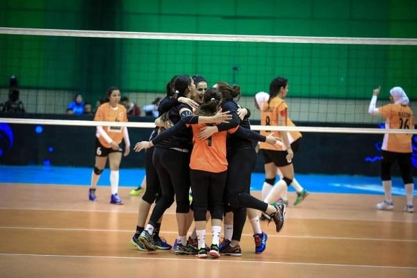 لاعبات الشمس 