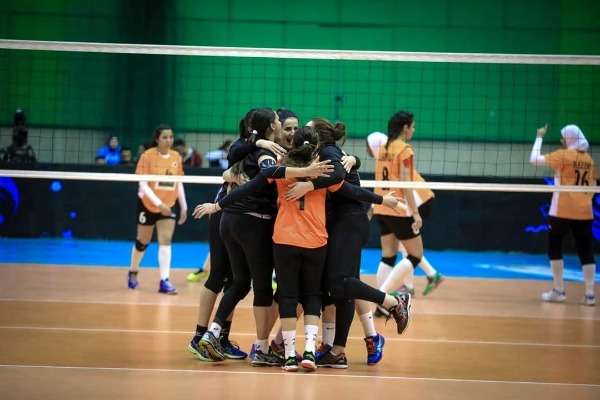 لاعبات الشمس 