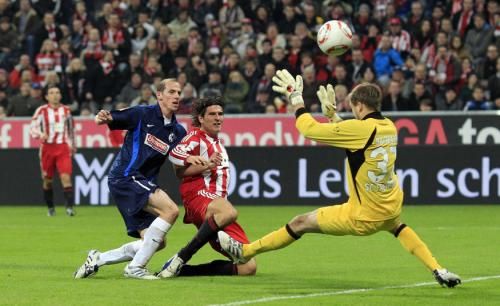 2010-10-29t195326z_01_mda26_rtridsp_3_soccer-germany_reuters