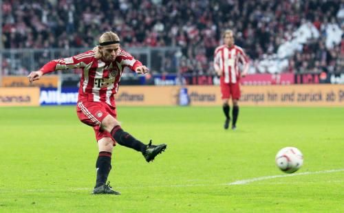 2010-10-29t201840z_01_mda32_rtridsp_3_soccer-germany_reuters