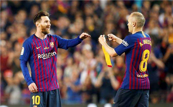  ليونيل ميسي وأندريس إنييستا
