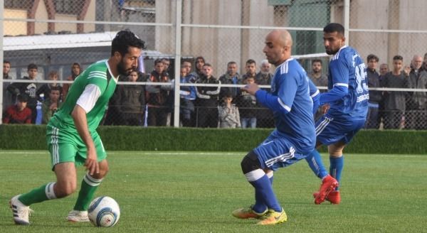 لقطة من لقاءات  الدوري الفلسطيني